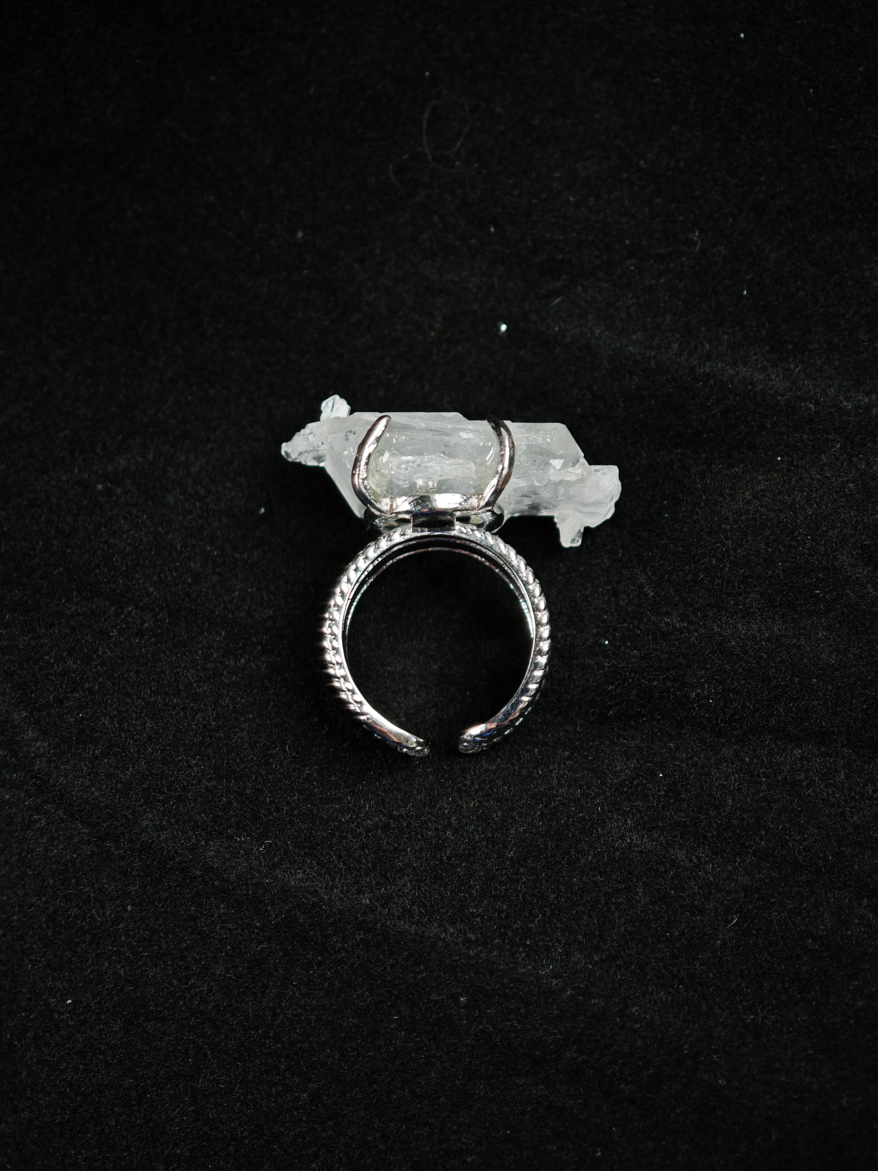 Faden Quartz Adjustable Ring - Natural Mineral - Solo Collection -006