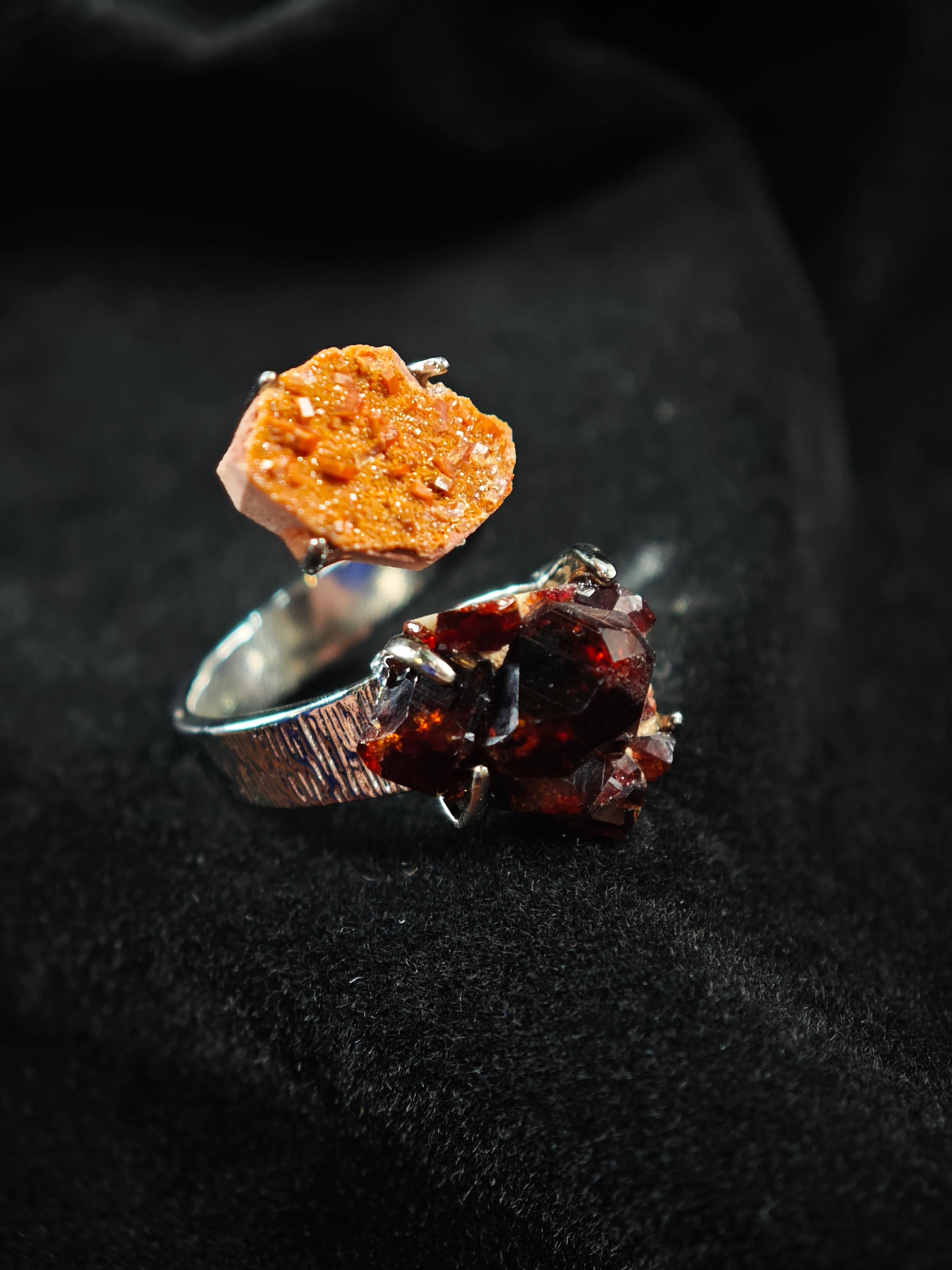 Garnet&Vanadinite Adjustable Ring - Natural Mineral - Duo Collection -021