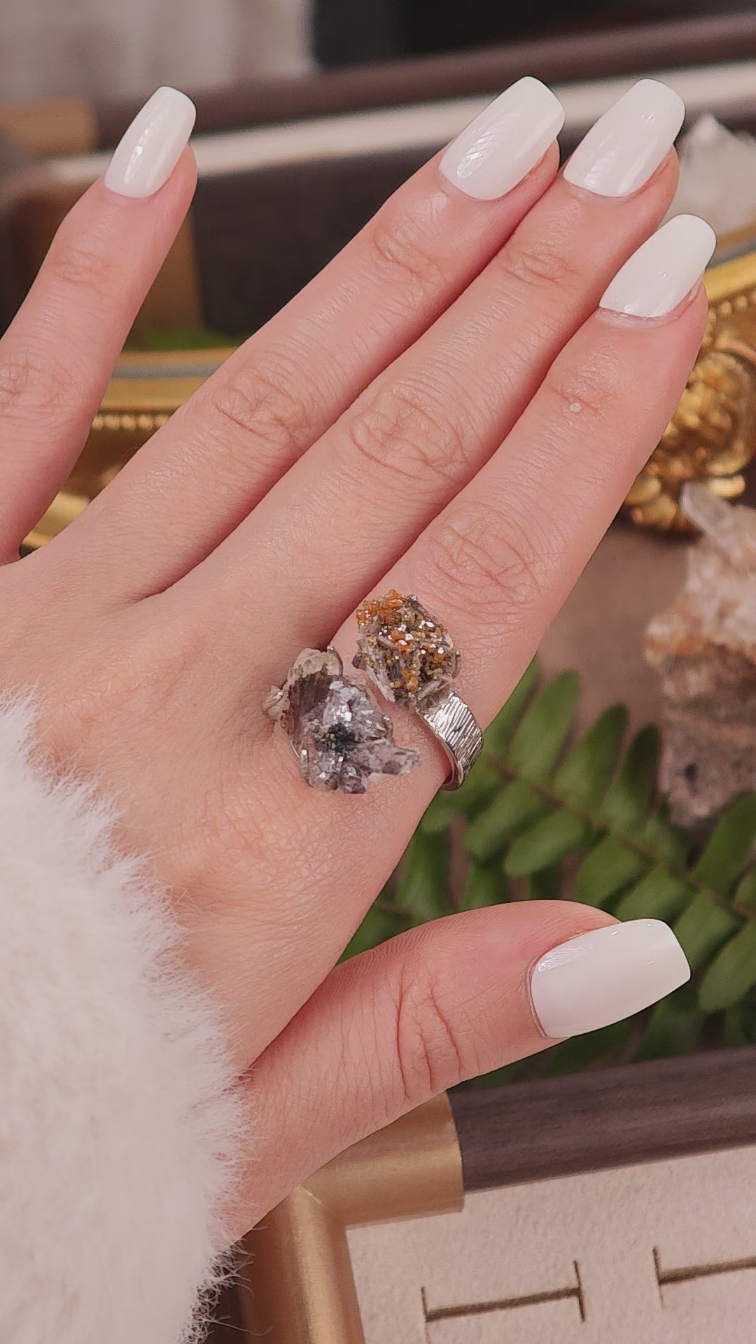 Raw Vanadinite&Creedite Adjustable Ring – Natural Mineral Stone Ring, Handmade One of a Kind Jewelry-090